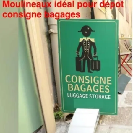 Bed & Breakfast Dans Partage Avec D'autres Visiteurs Et Espace Journee Chatillon (Hauts-de-Seine)